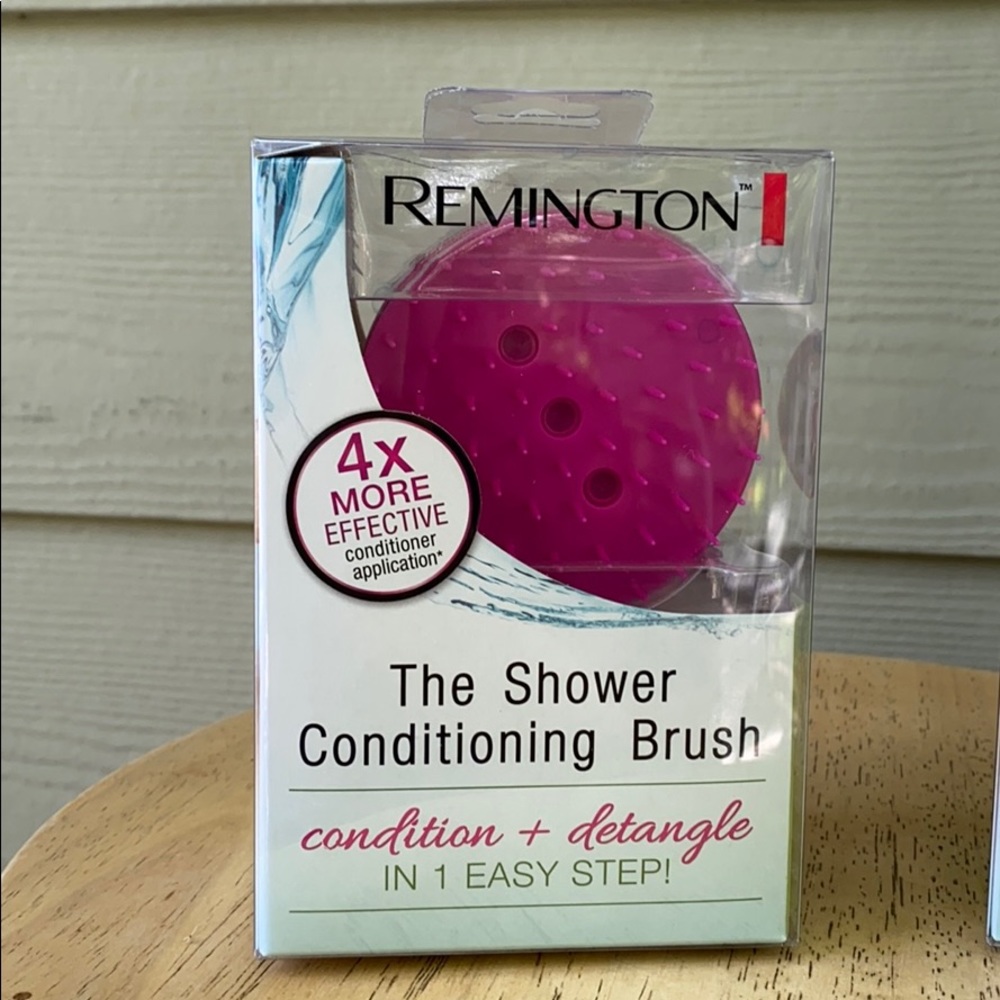 Remington’s The Shower Conditioning Brush 🚿